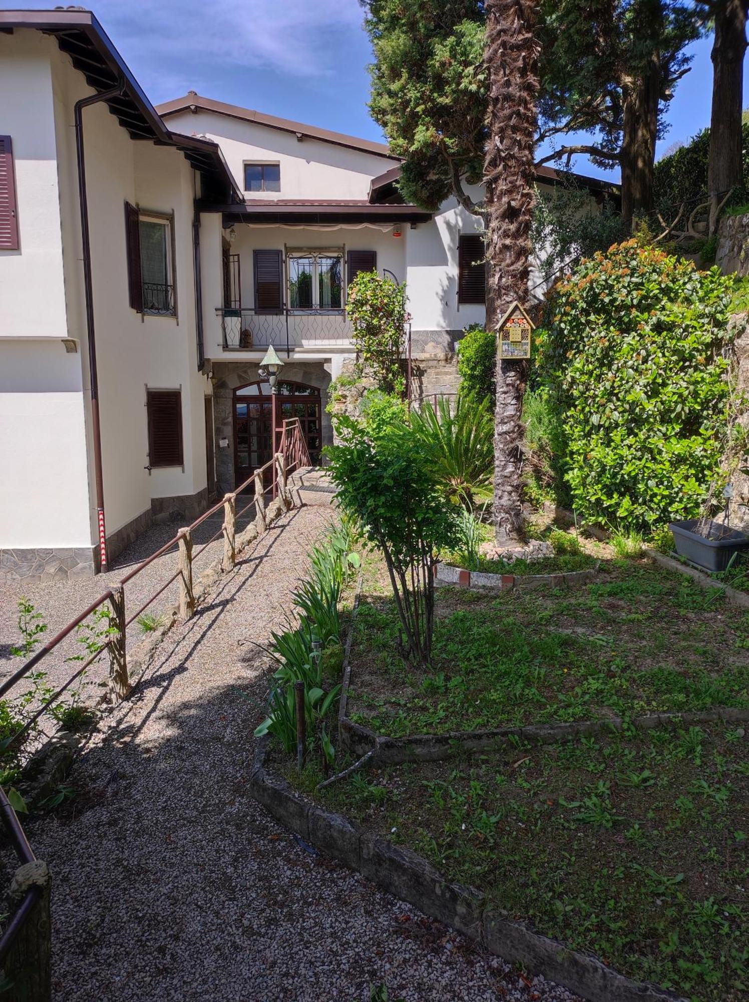 Villa Antonella, App. Vittoria Tavernerio Extérieur photo